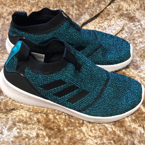 Like new Adidas - Picture 1 of 3